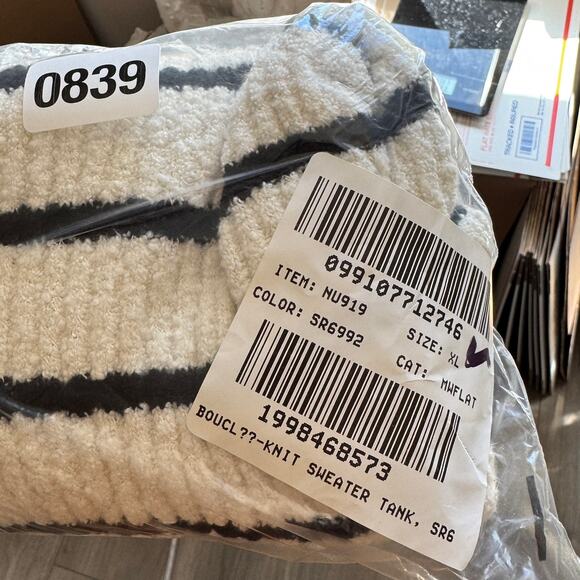 Madewell Bouclé-Knit Sweater Tank WMNS XL Cream Black Stripe Crewneck Pullover - Picture 8 of 8